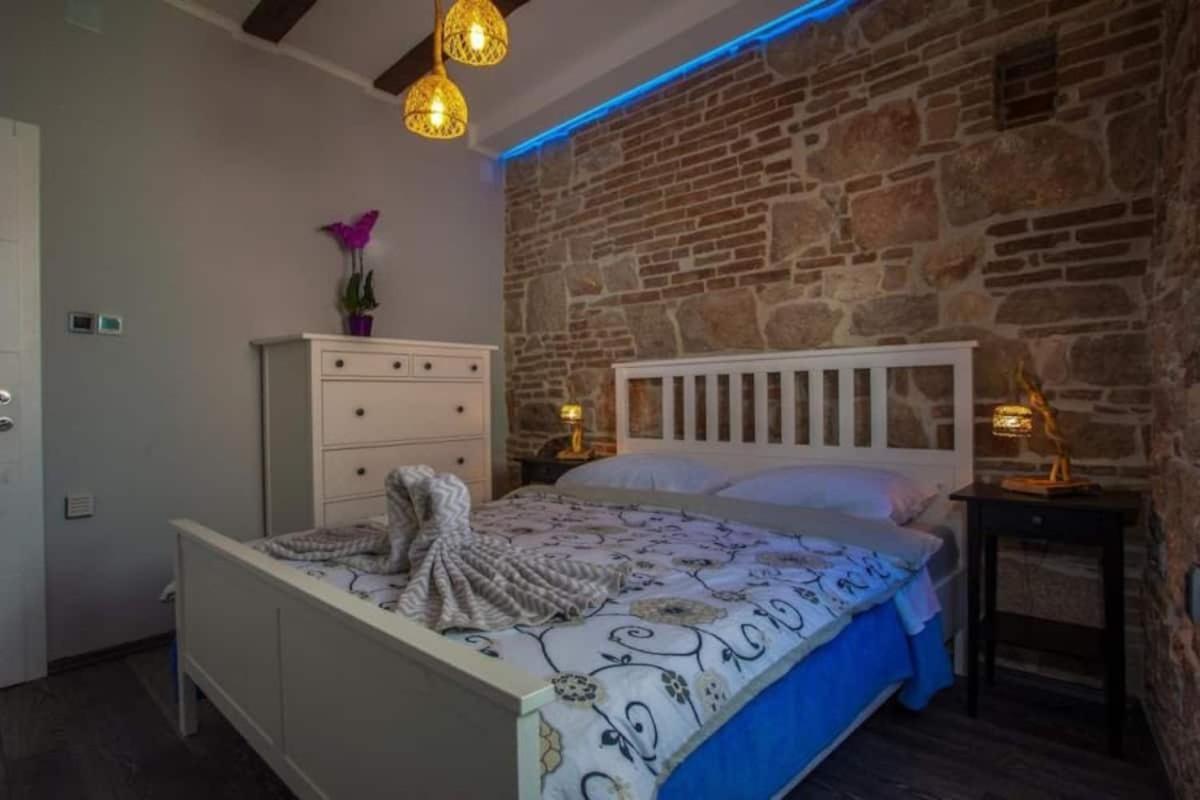 Ferienwohnung Historic Luxury Old Town Zadar Exterior foto